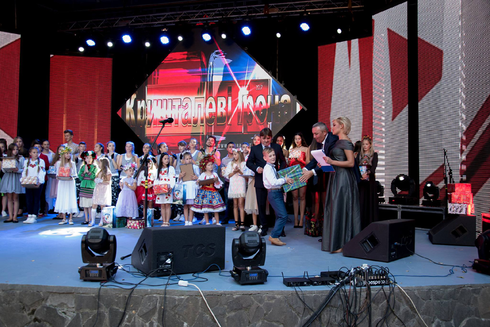 Юні вінничани здобули призові місця на міжнародному конкурсі-фестивалі «Кришталеві грона»